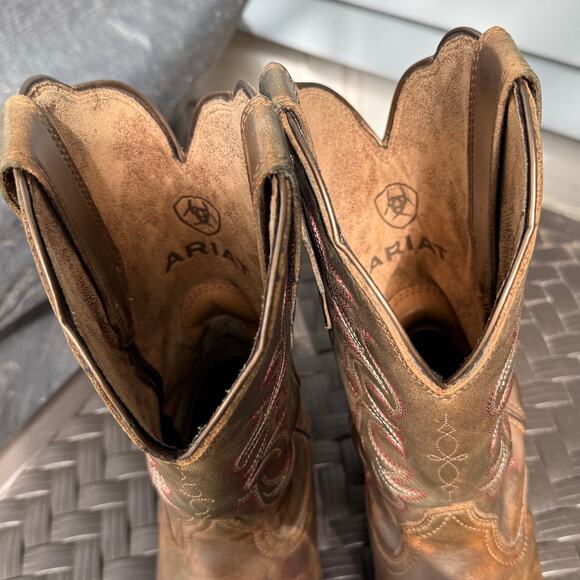 Ariat Hybrid StretchFit Western Boots Womens sz 9B. Tough boots, well broken in - Picture 7 of 16